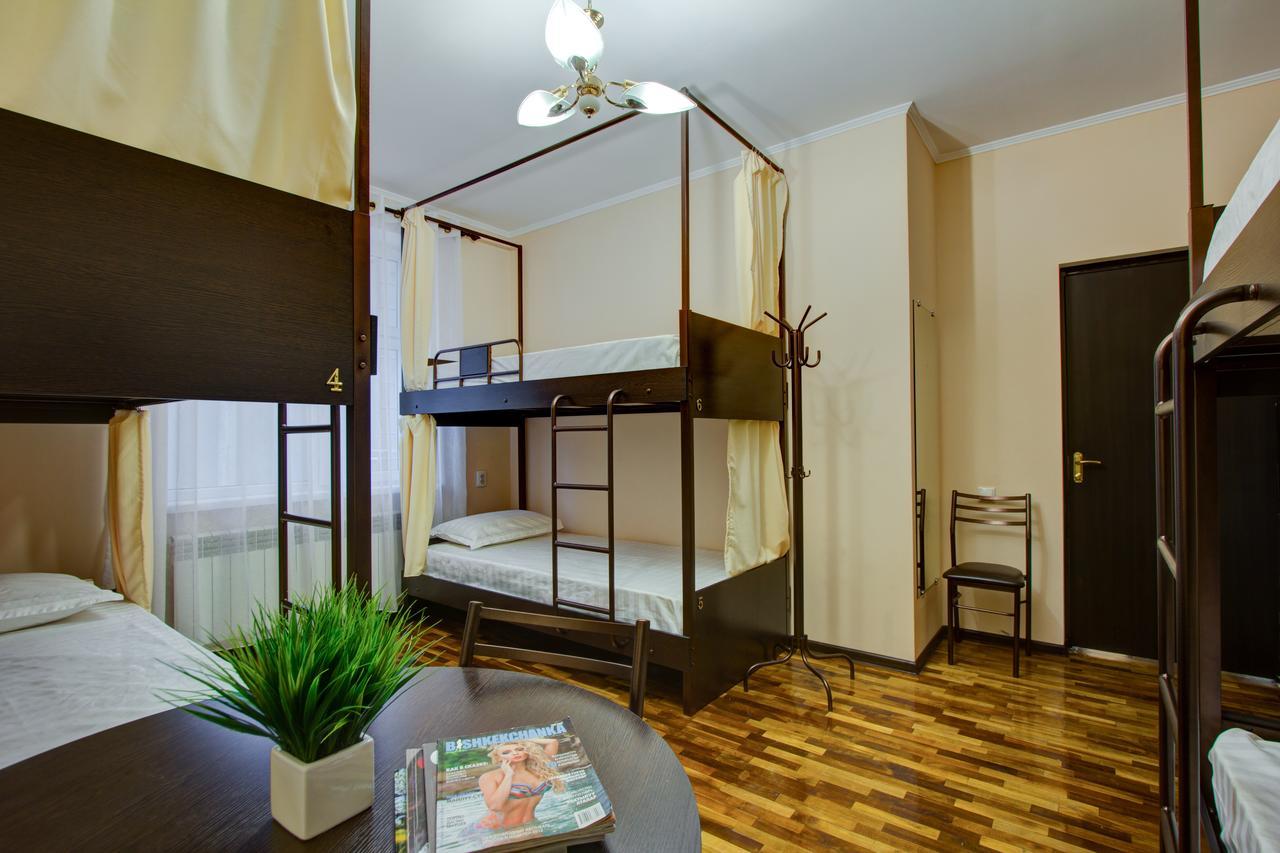 Centre Hostel Bishkek Exterior photo